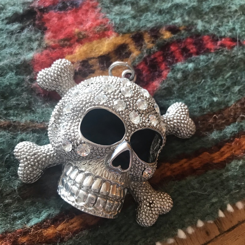 BLING Silver Tone Skull & Crossbones Pendant